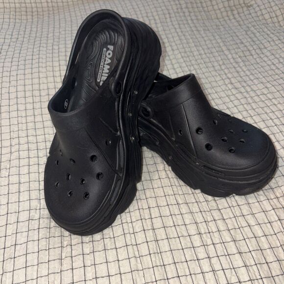 Sketchers Women’s Goalies Max Cushion Black Clogs Size 6 - Picture 1 of 16